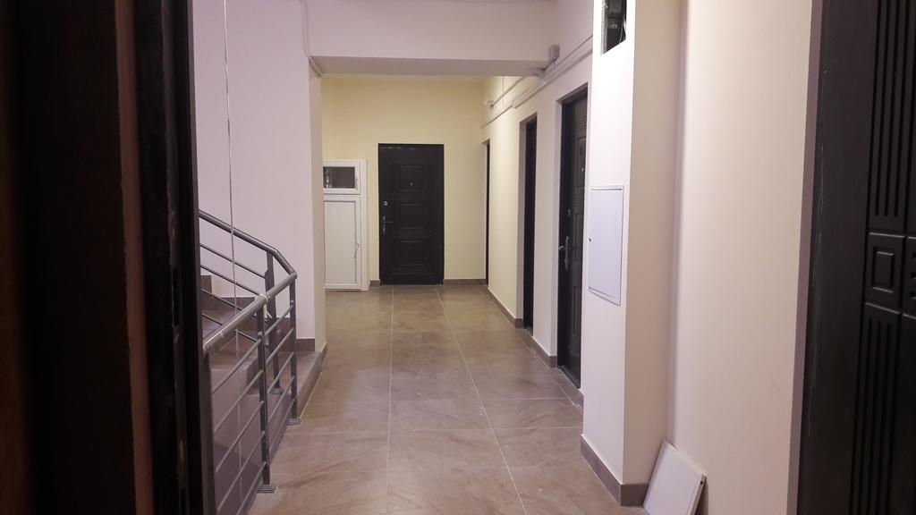 City Centre Apartments By Picnic Yerevan Bagian luar foto
