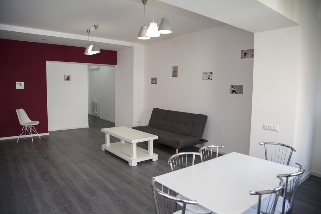 City Centre Apartments By Picnic Yerevan Bagian luar foto
