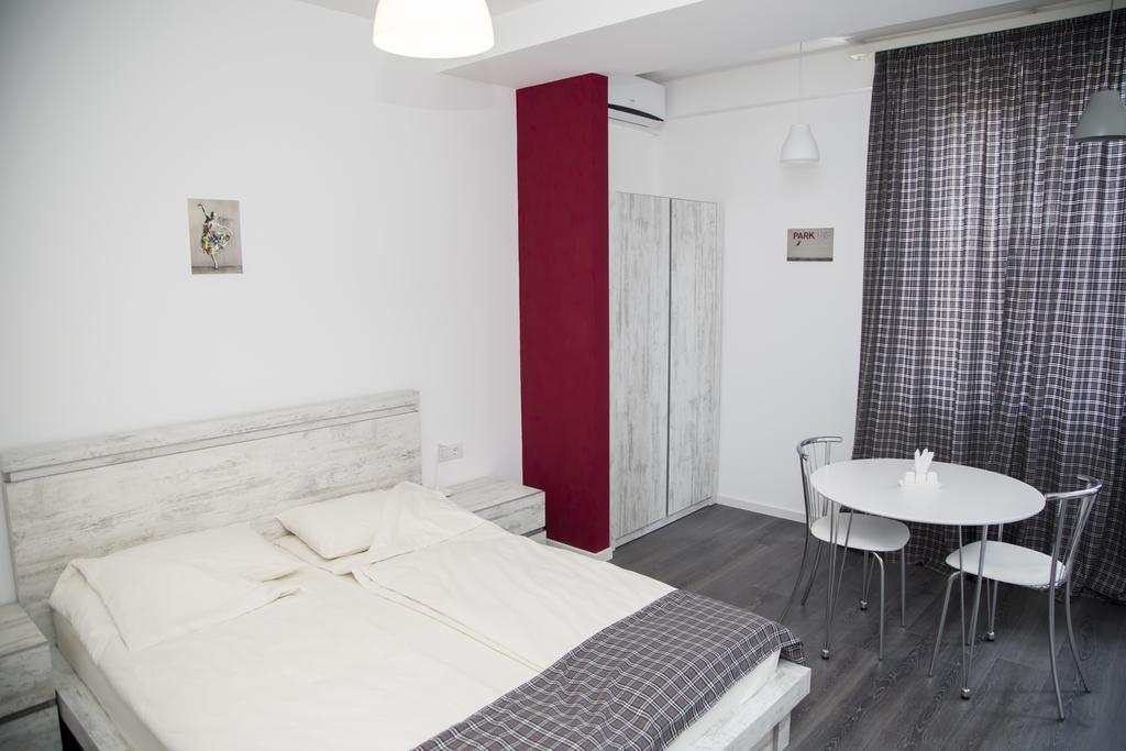 City Centre Apartments By Picnic Yerevan Bagian luar foto