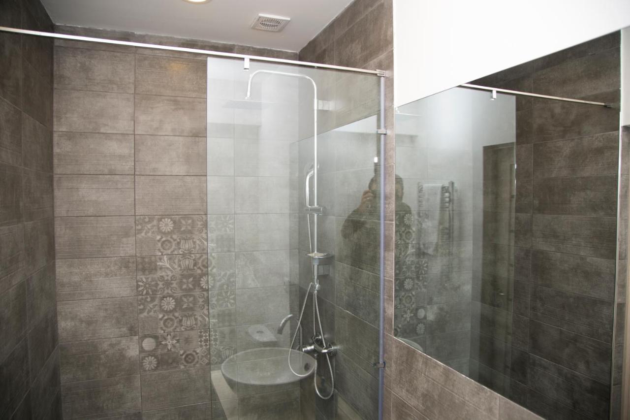 City Centre Apartments By Picnic Yerevan Bagian luar foto