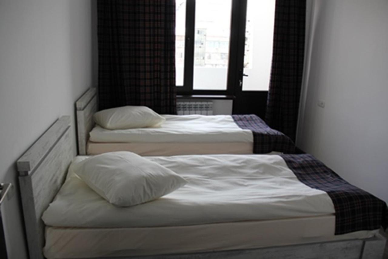 City Centre Apartments By Picnic Yerevan Bagian luar foto